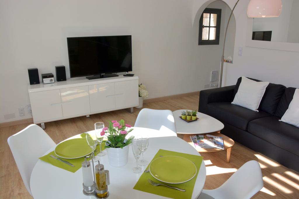 Arles Hideaway - Le Duplex Des Arenes Apartment Room photo